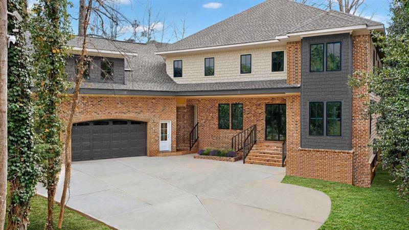 1330 Twelve Oaks Cir., Atlanta, GA 30327