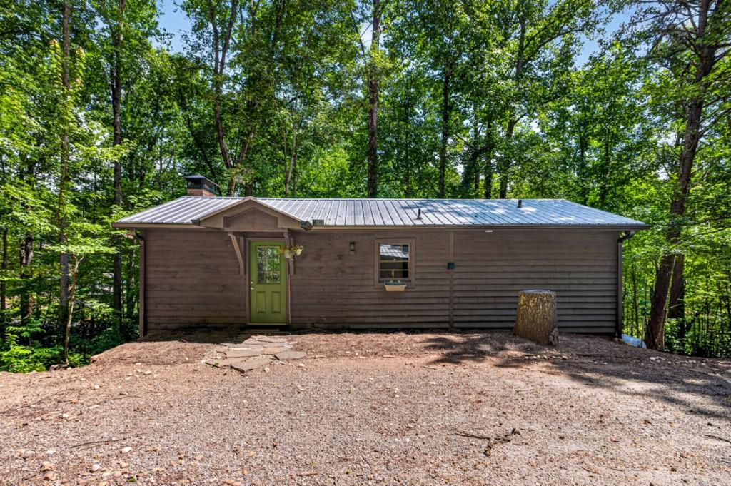 189 Fern Valley Rd., Dawsonville, GA 30534