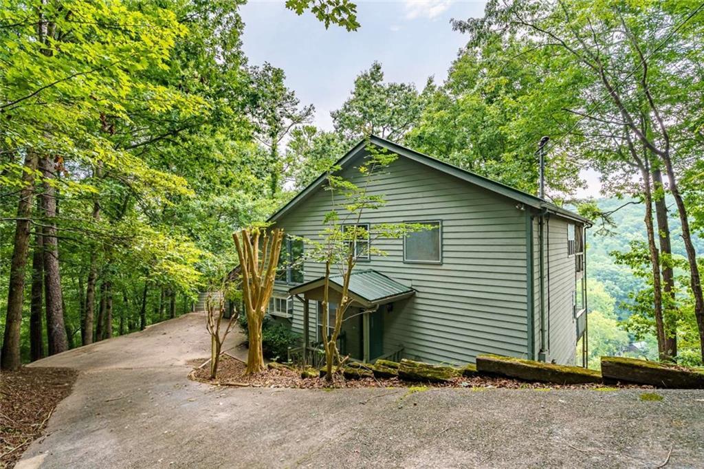 108 Oval Ct., Ellijay, GA 30540