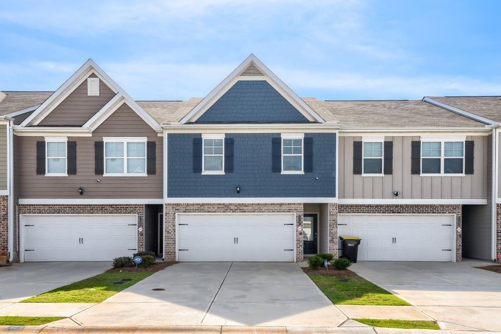 11694 Chatham Dr., Hampton, GA 30228