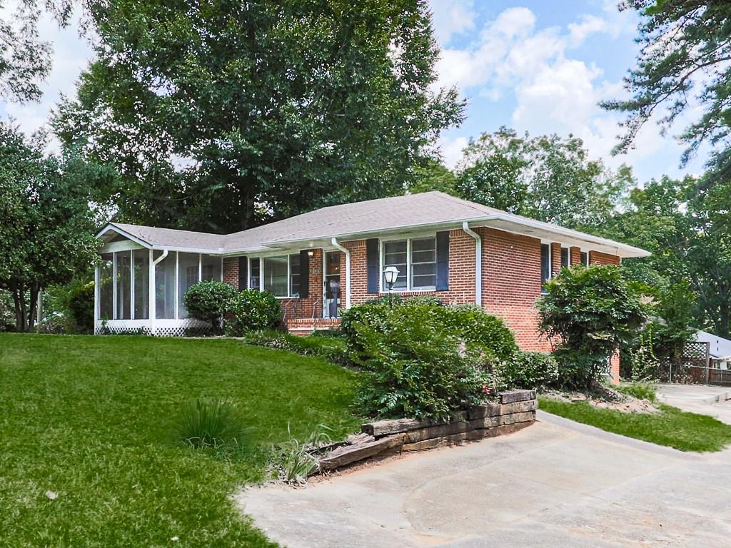 291 Sourwood Dr., Marietta, GA 30062