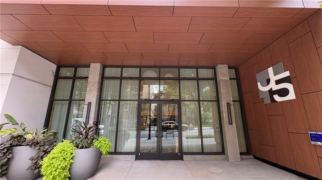 775 Juniper St. #210, Atlanta, GA 30308