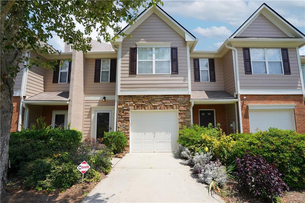 182 Oak Green Dr., Lawrenceville, GA 30044