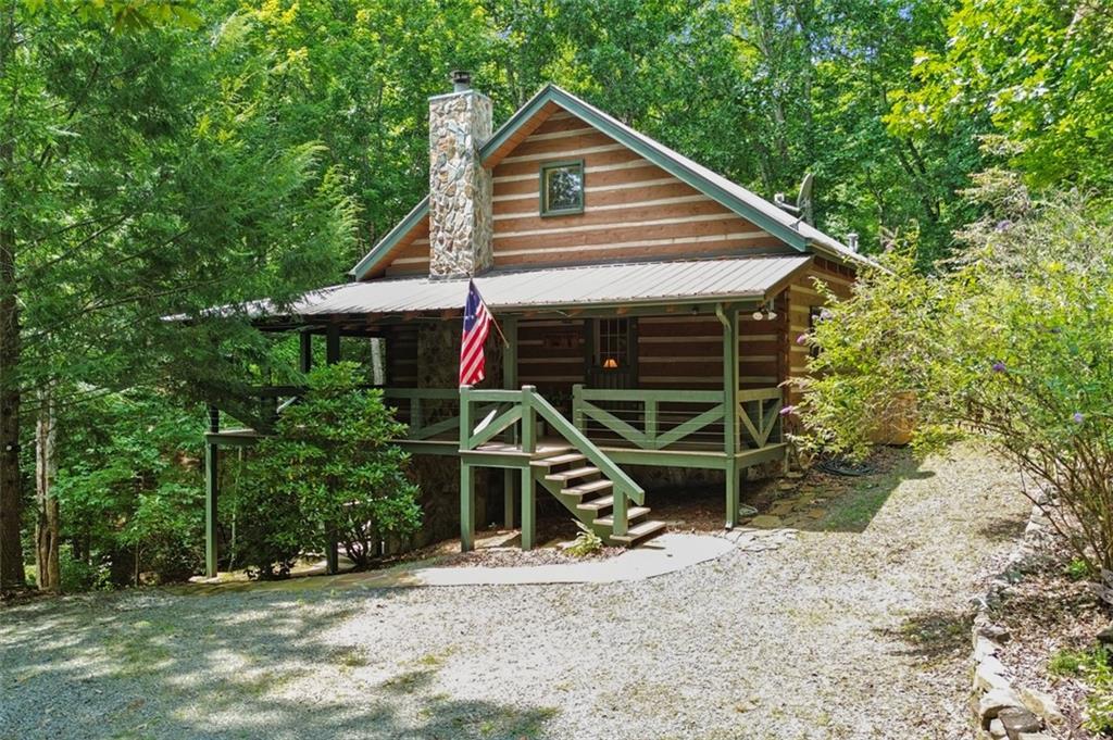 322 Honeysuckle Way, Blue Ridge, GA 30513