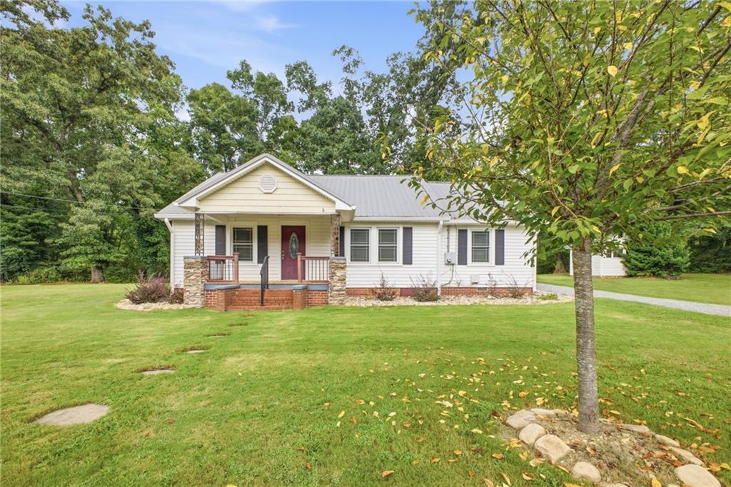 38 Nelson St., Silver Creek, GA 30173