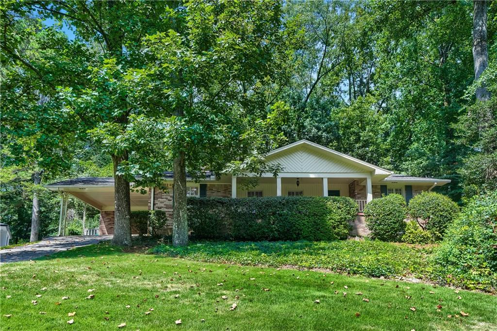 2737 Overlook Dr., Atlanta, GA 30345