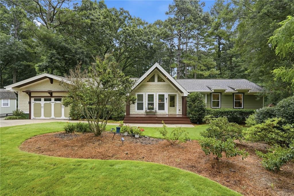 2945 Lakeside Dr., Cumming, GA 30041