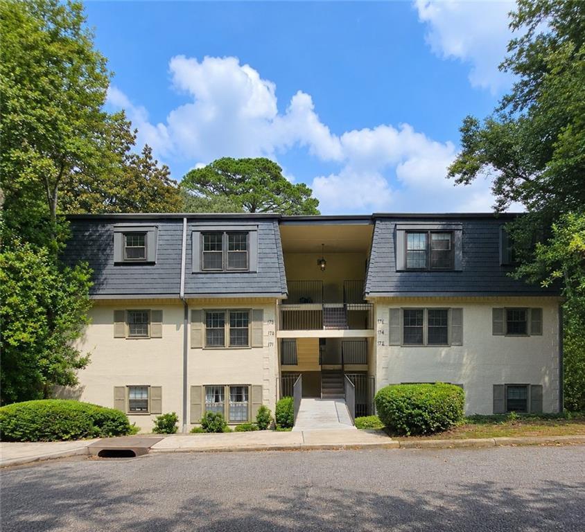 173 Amherst Pl., Atlanta, GA 30327