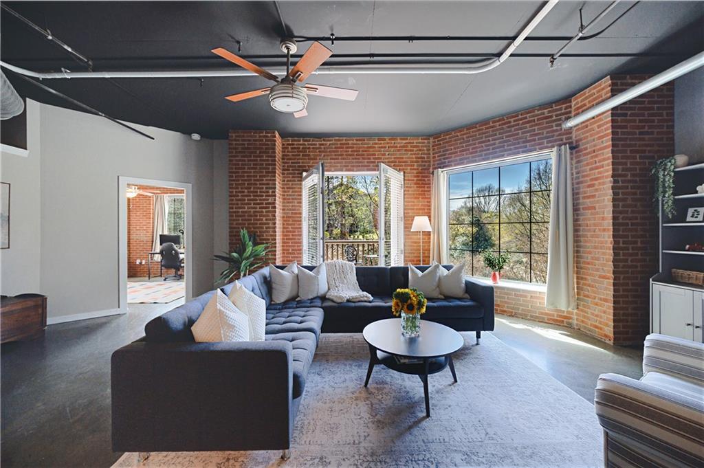 395 Central Park Pl. #210, Atlanta, GA 30312