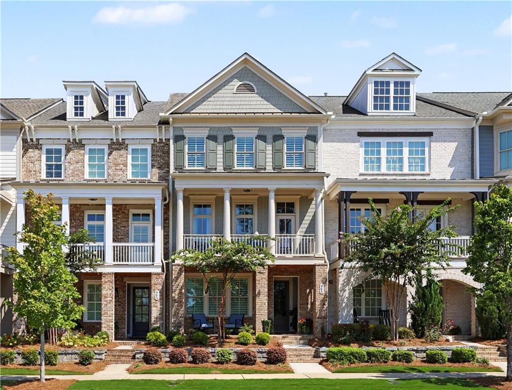 965 S South On Main Dr., Woodstock, GA 30188