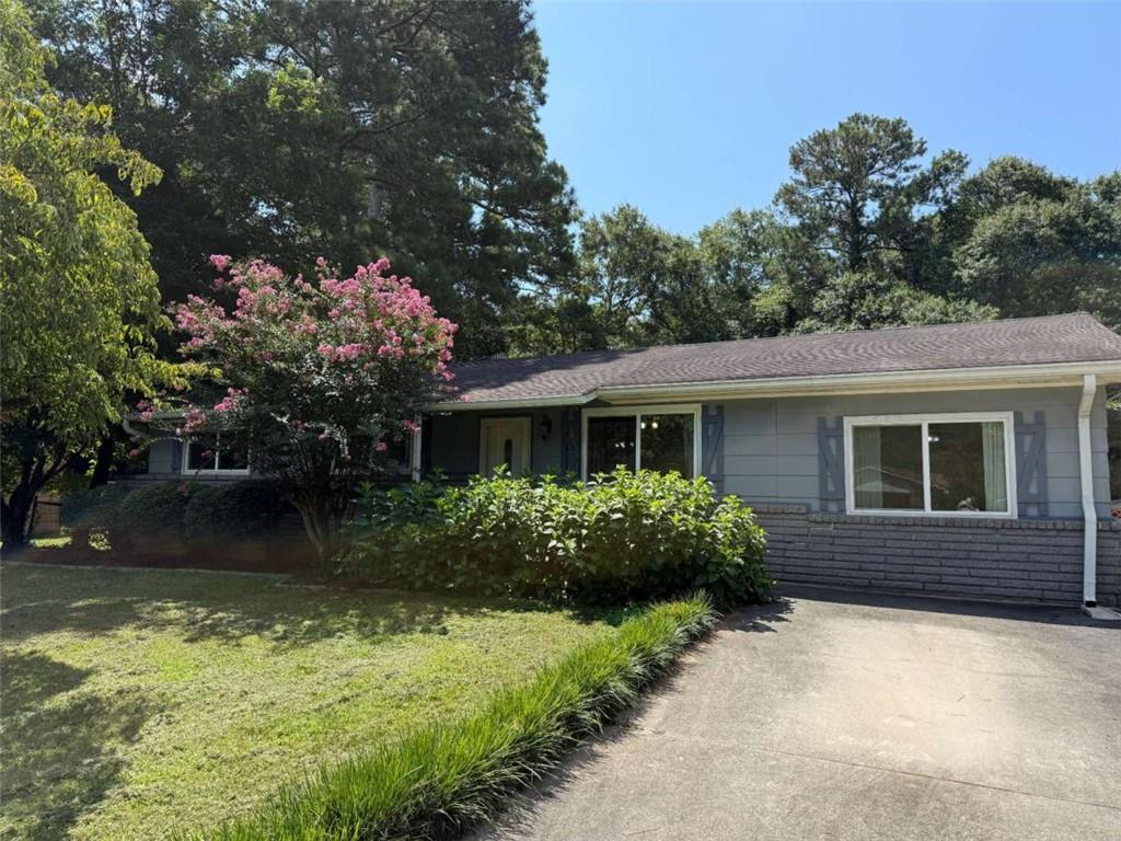 877 King Dr., Conyers, GA 30094