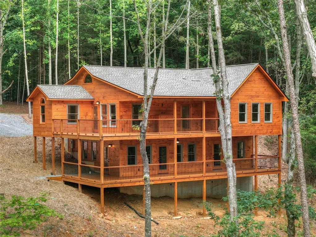 394 Blackberry Cir., Ellijay, GA 30536