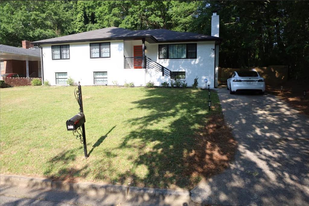 280 W Lake Dr., Atlanta, GA 30314