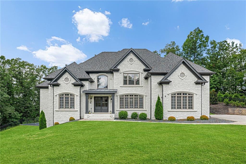 376 Lum Crowe Rd., Roswell, GA 30075