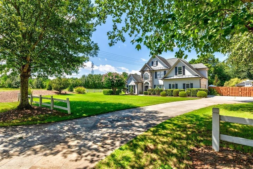 6255 Chestnut Hill Rd., Flowery Branch, GA 30542