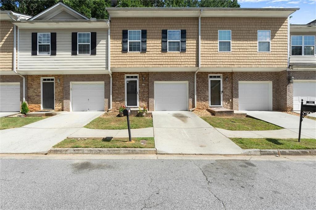 5016 Lower Elm St., Atlanta, GA 30349