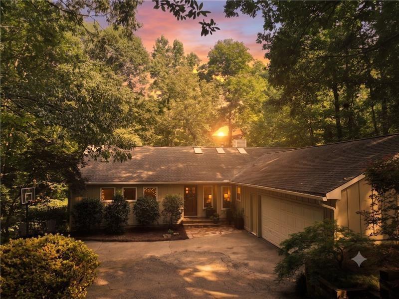 100 Kings Mill Ct., Roswell, GA 30075