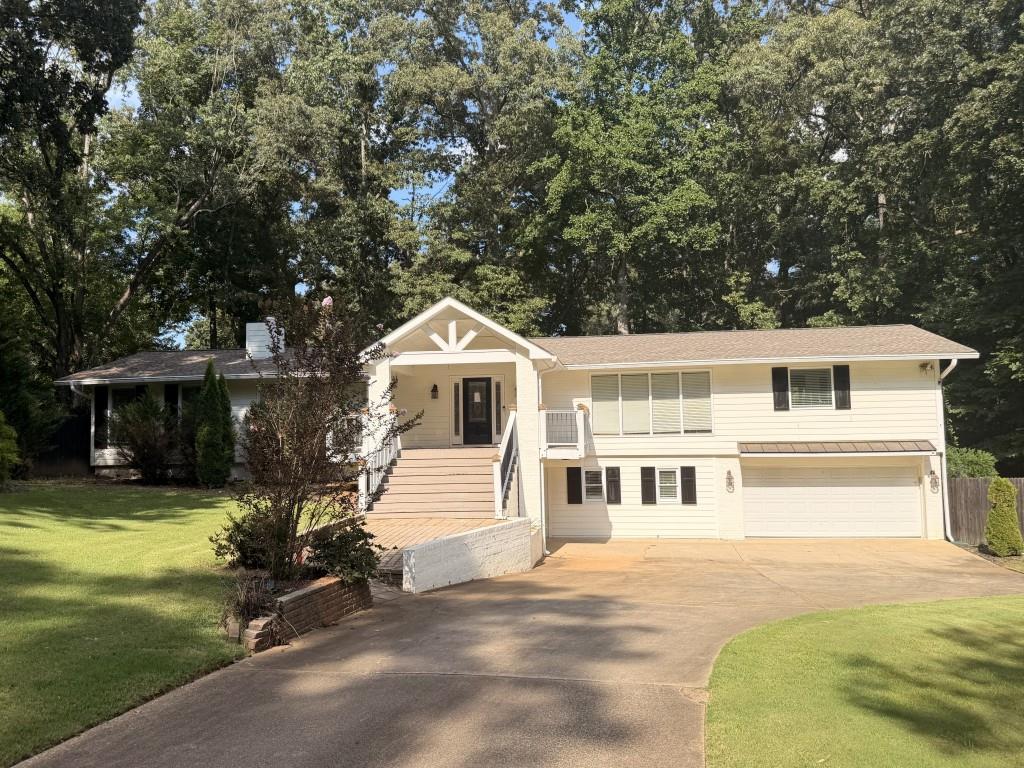 530 E Lake Dr., Gainesville, GA 30506