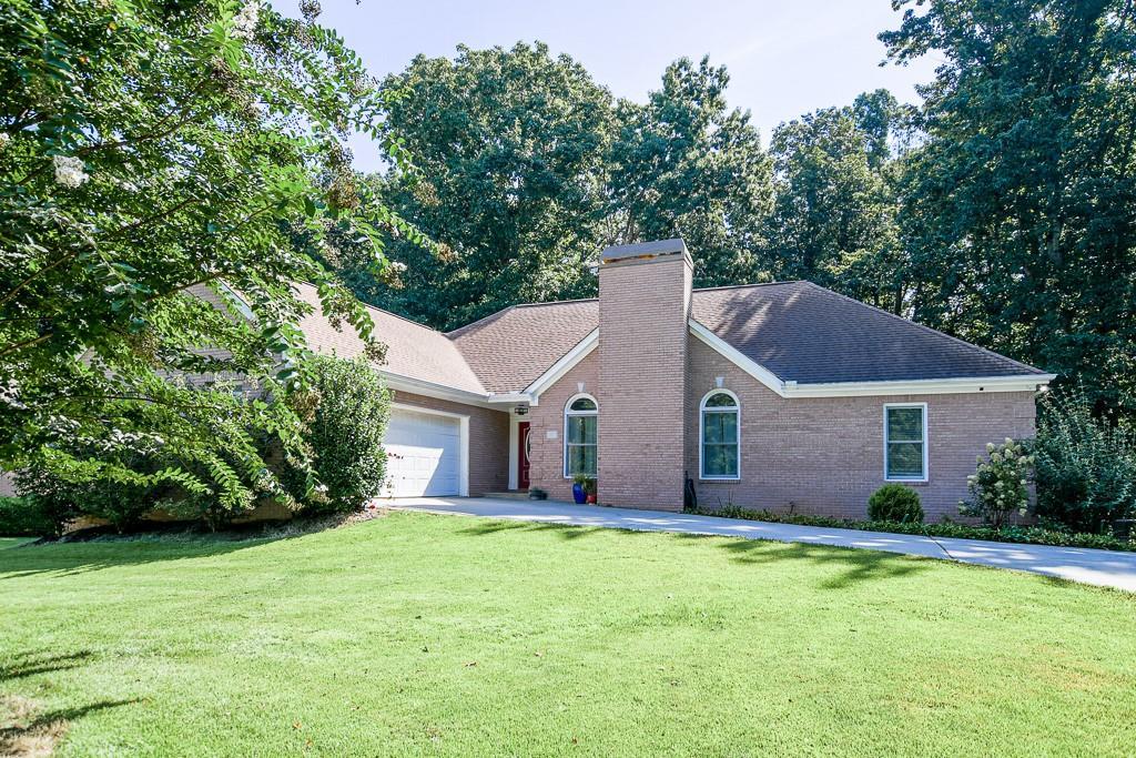 647 Than Skinner Rd., Winder, GA 30680