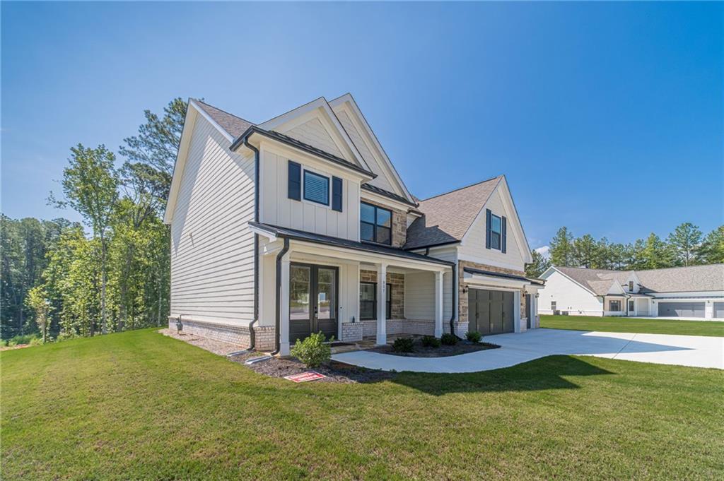 907 Bessie Ct., Loganville, GA 30052
