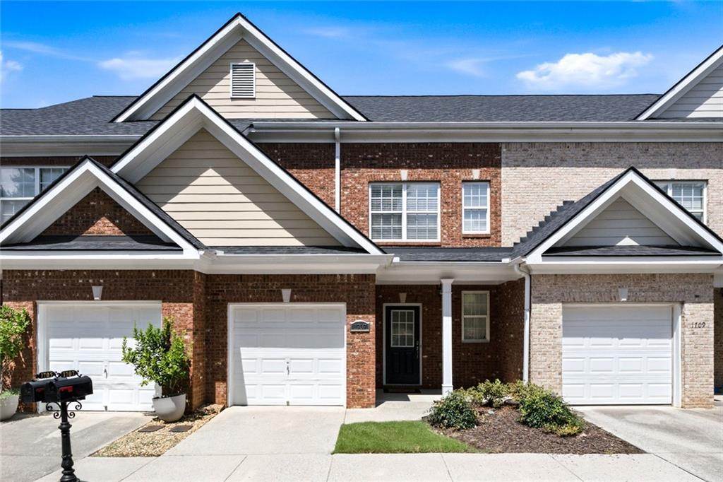 1707 Oakbrook Ln., Kennesaw, GA 30152