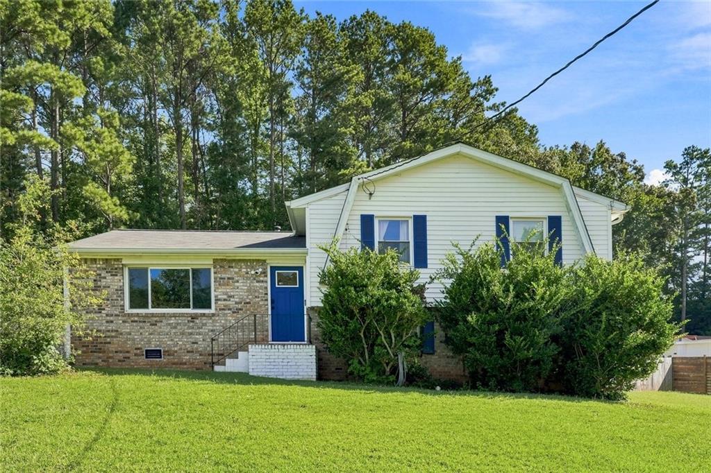 624 Village Lane Dr., Marietta, GA 30060