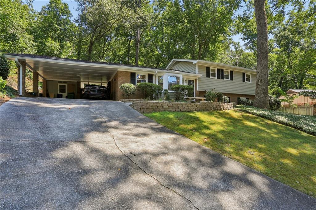 4357 Bishop Hollow Ct., Dunwoody, GA 30338
