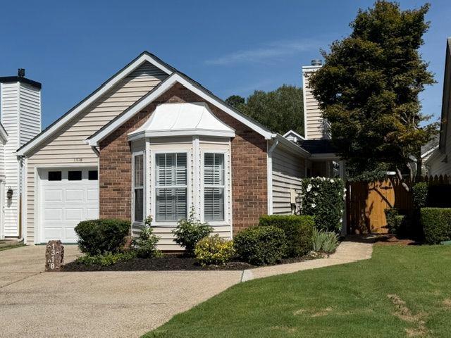 1318 Yorkshire Ln., Woodstock, GA 30188