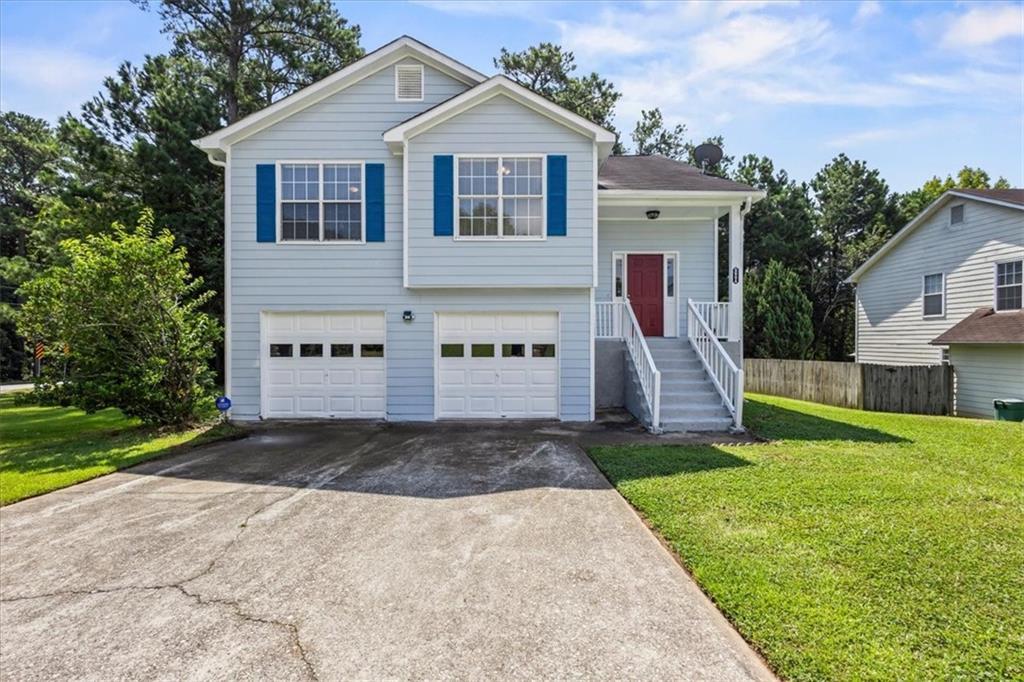 5604 Rockingwood Ln., Atlanta, GA 30349