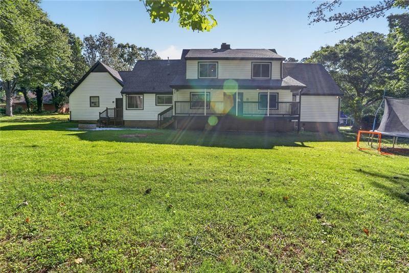 2223 Angela Dr., Lilburn, GA 30047