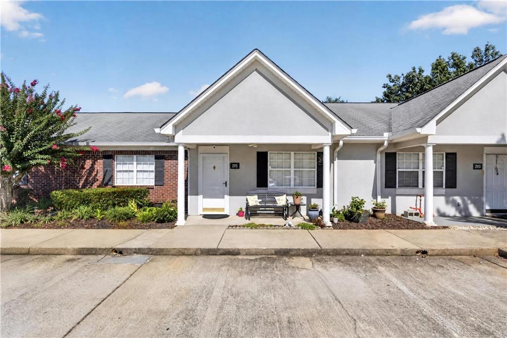 2915 Florence Dr., Gainesville, GA 30504