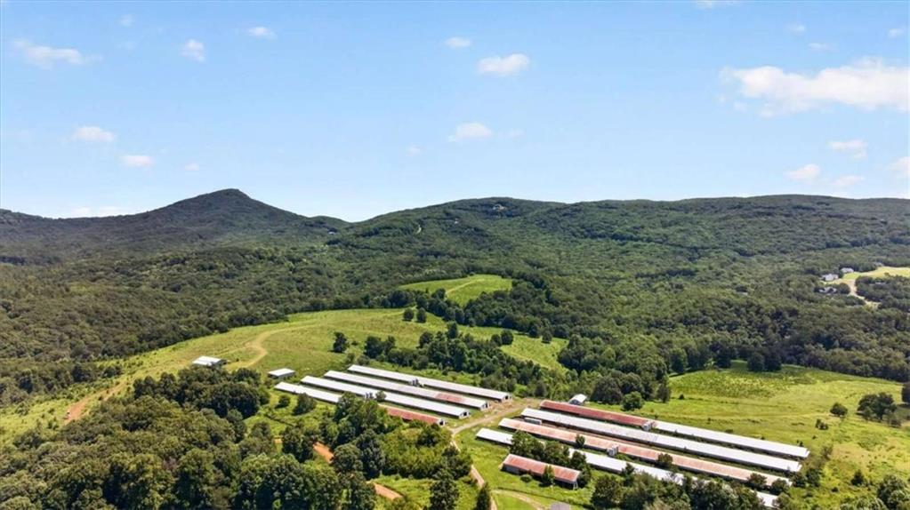 1068 Stivers Rd., Jasper, GA 30143