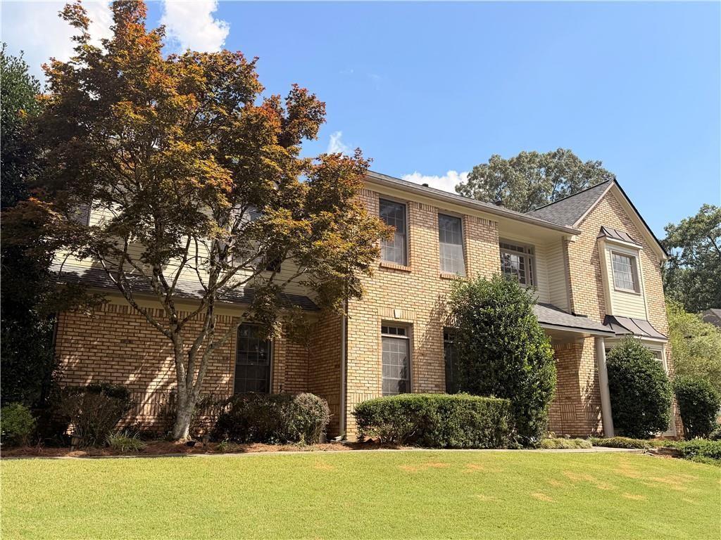 11295 Vedrines Dr., Johns Creek, GA 30022