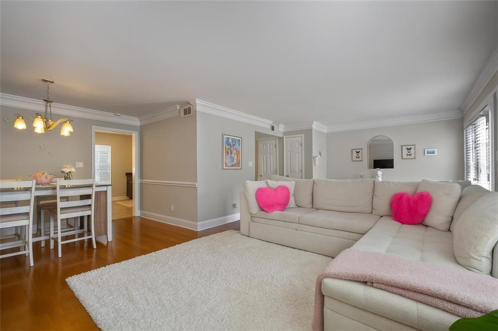 6980 Roswell Rd. #A8, Atlanta, GA 30328