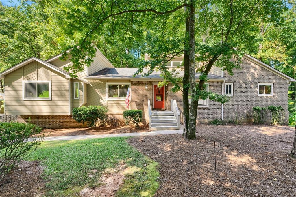 4004 Woodridge Ct., Duluth, GA 30096