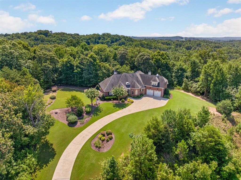 3805 Reservoir Dr., Gainesville, GA 30507