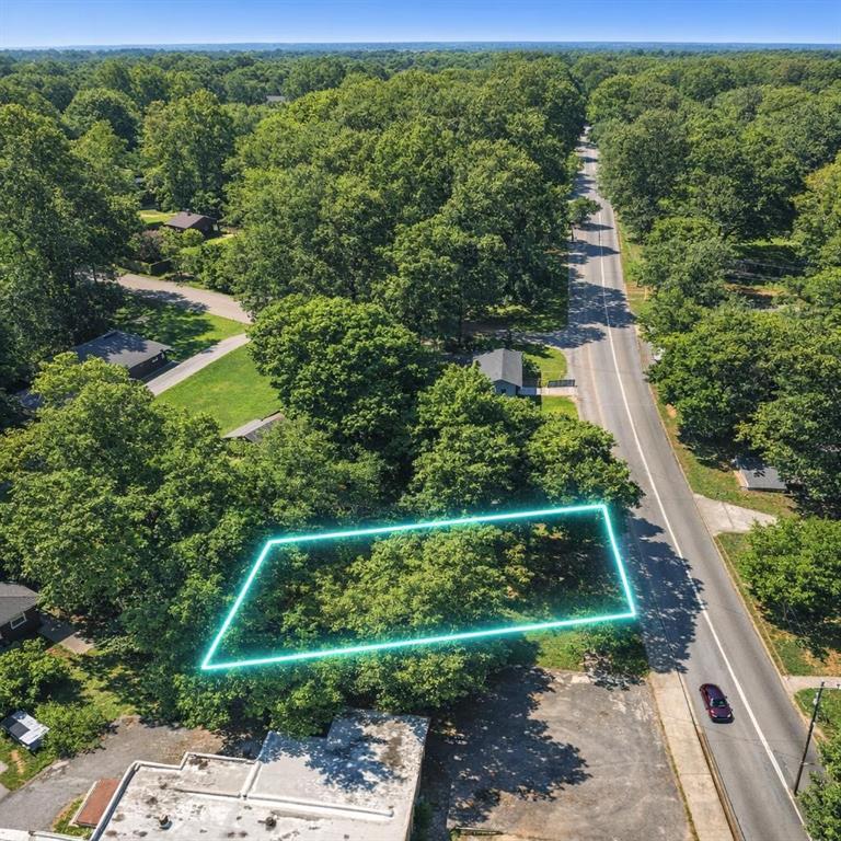 531 Hamilton E Holmes Dr., Atlanta, GA 30318