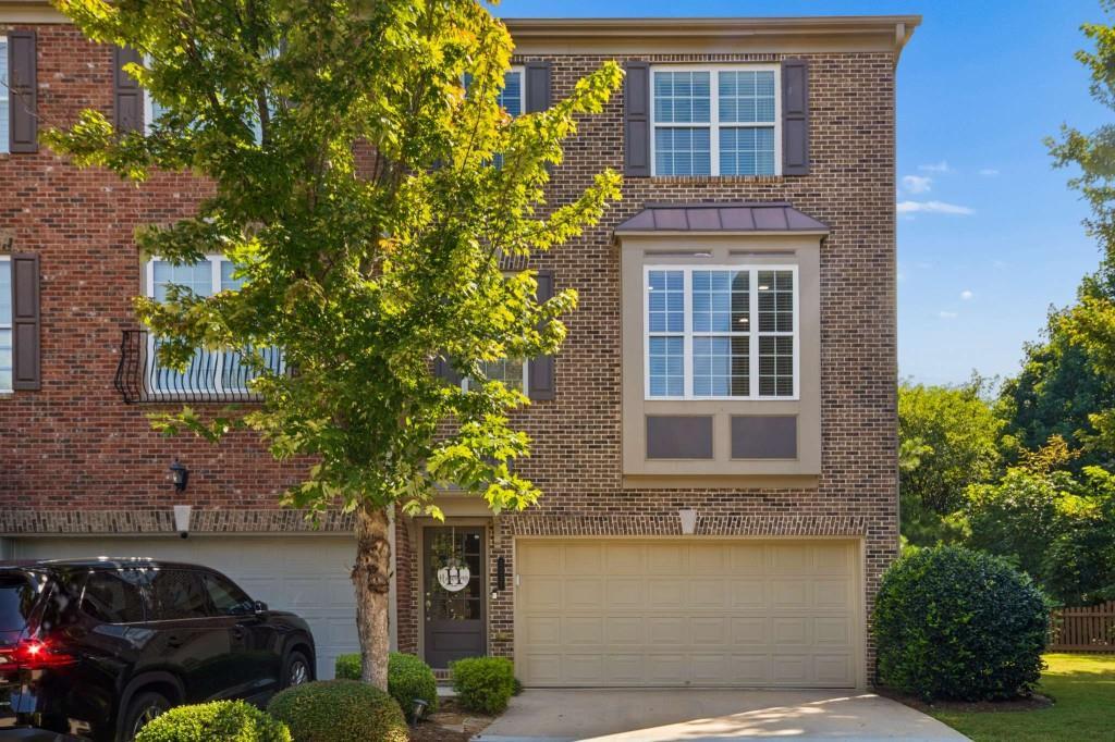 3237 Greenwood Oak Dr., Peachtree Corners, GA 30092