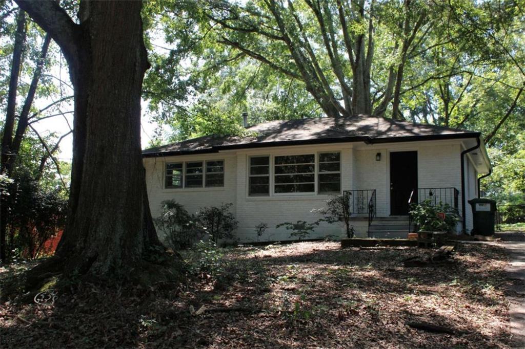 5565 Cypress Dr., Forest Park, GA 30297