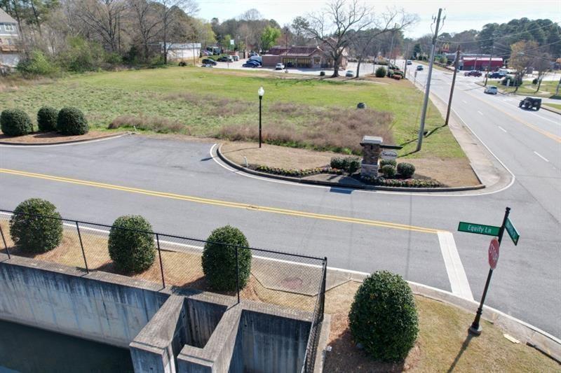 4086 Marietta St., Powder Springs, GA 30127