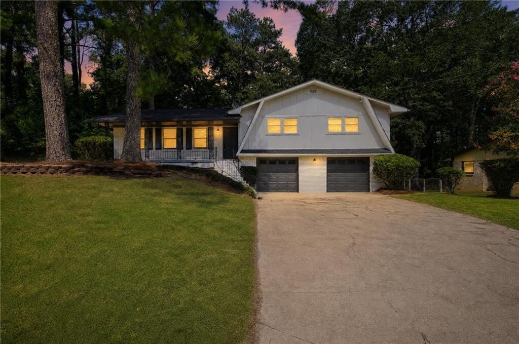 5675 Morning Creek Cir., College Park, GA 30349