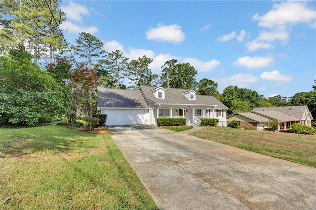 3775 Clubhouse Ln., Conyers, GA 30094
