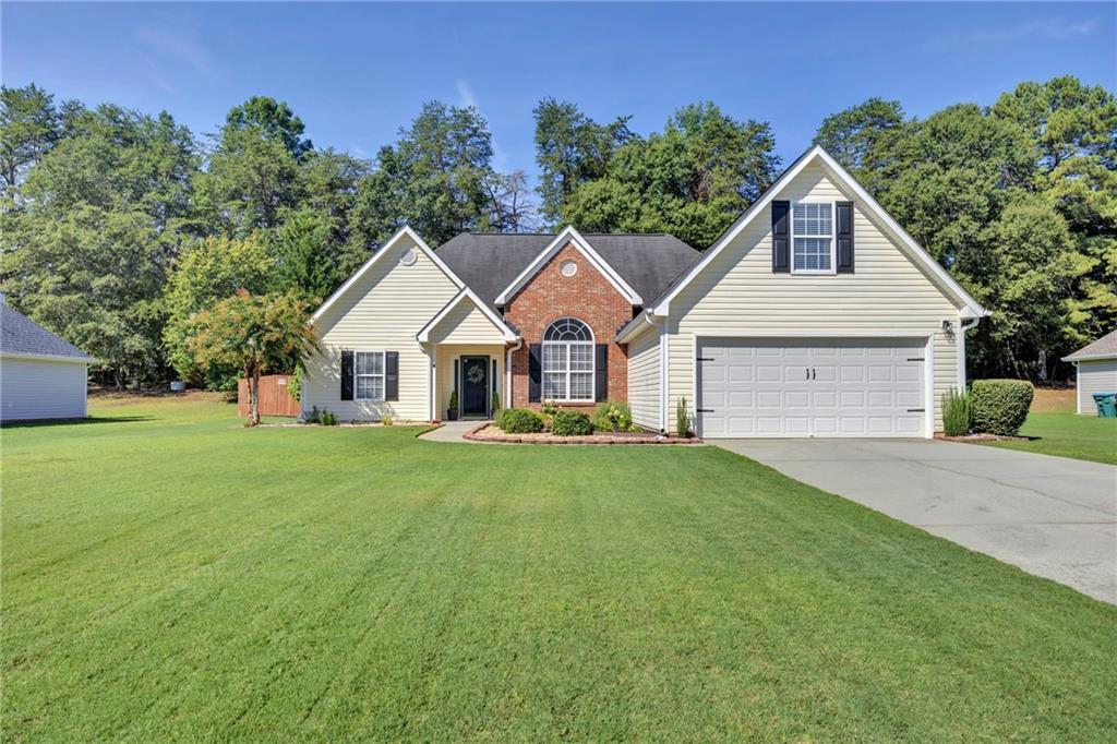 514 Hamlet Dr., Loganville, GA 30052