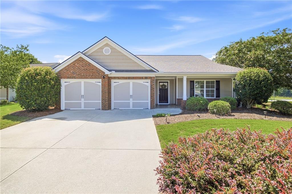 304 Victory Cir., Commerce, GA 30529