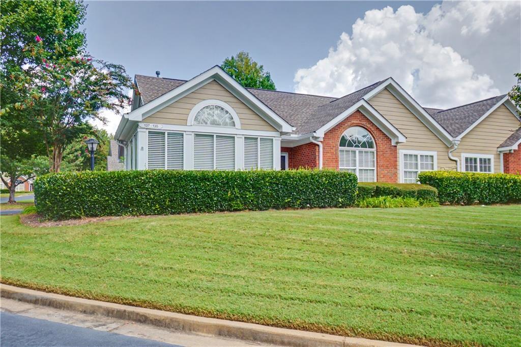 137 Vintage Club Cir., Marietta, GA 30066