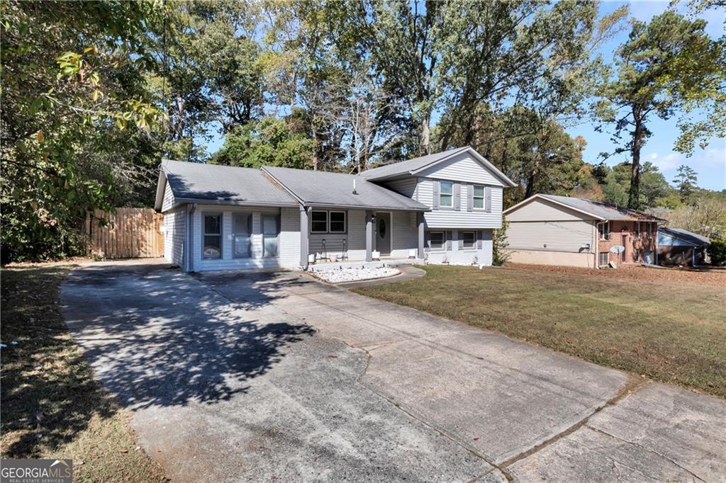 6575 Hidden Brook Tr., Atlanta, GA 30349