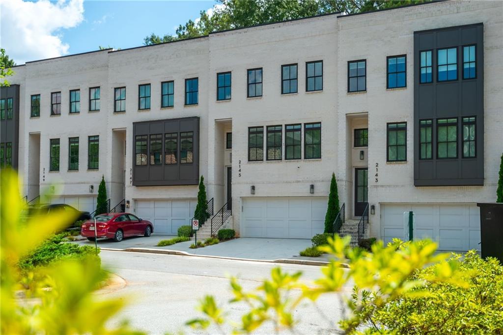 2145 Druid Fields Ln., Decatur, GA 30033