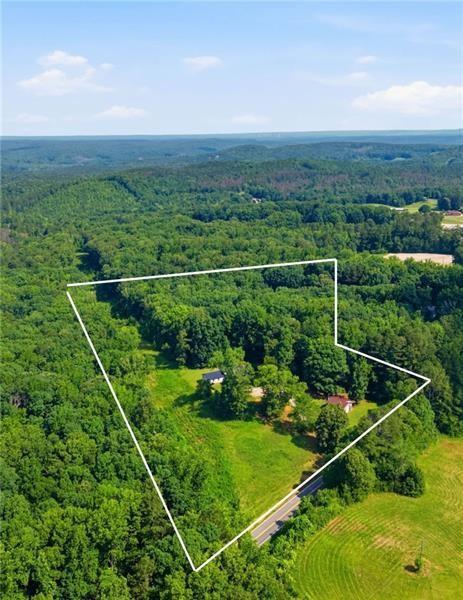 453 Rockstore Rd., Dallas, GA 30132