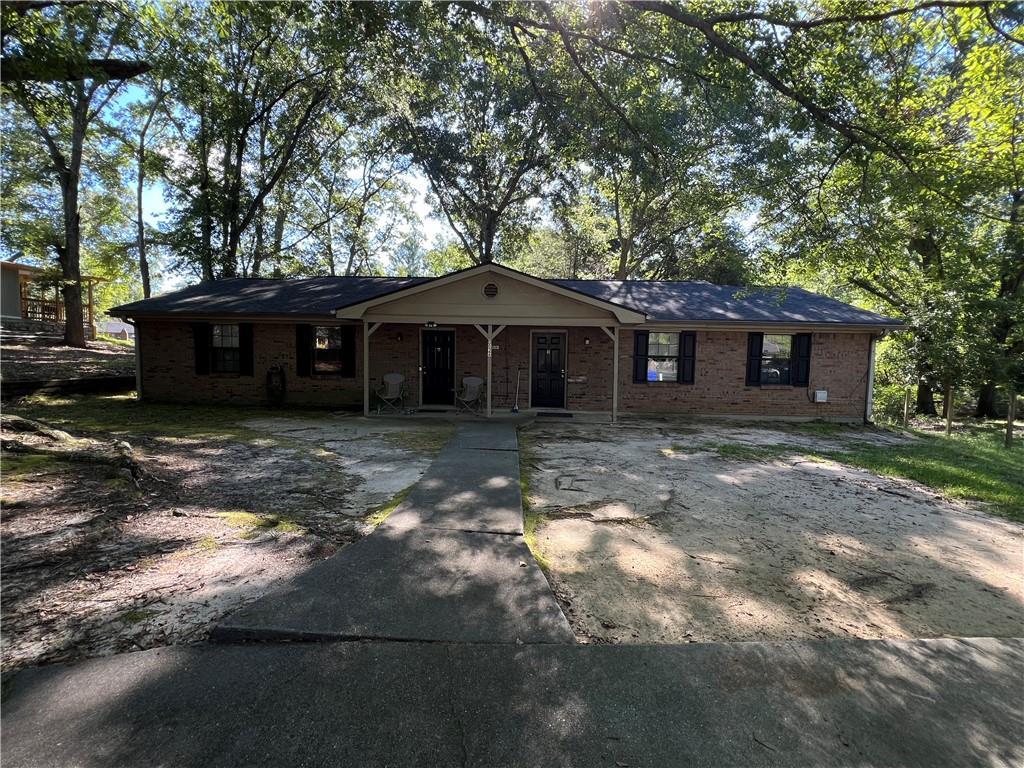 1026 Barn Oak Ct., Conyers, GA 30012