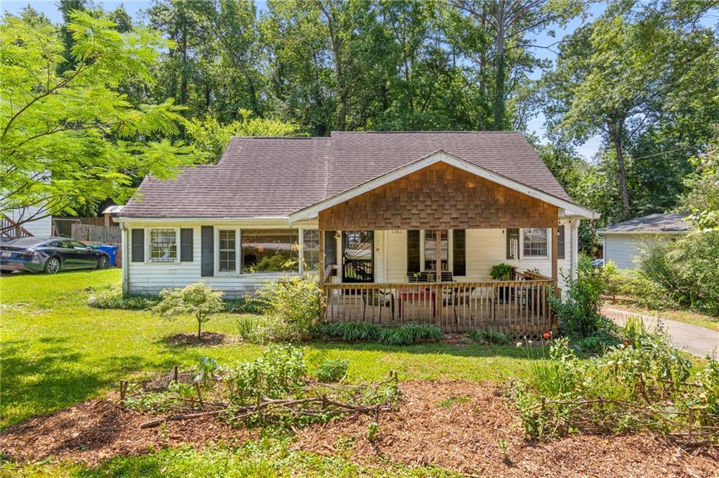 1361 Lochland Rd., Atlanta, GA 30316